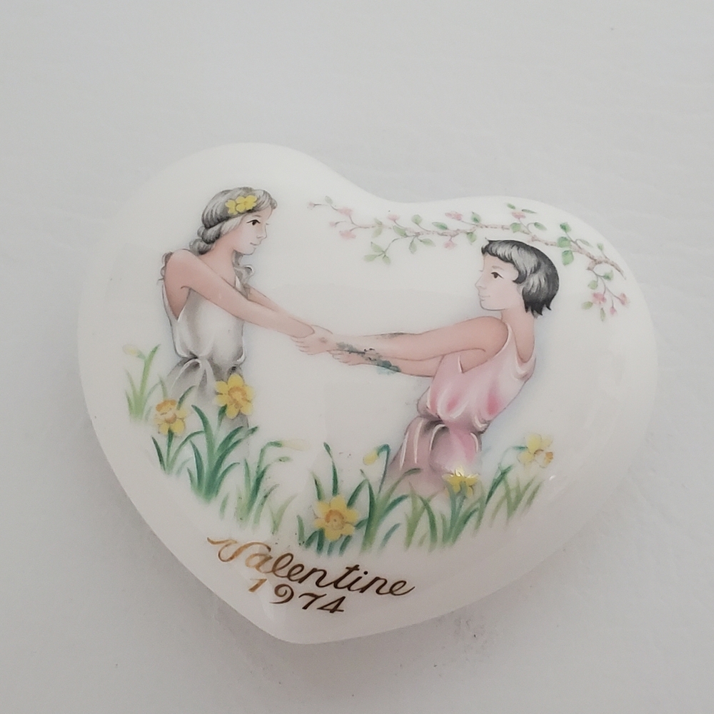 Noritake Heart-Shaped Porcelain Valentine 1974 Boy Girl